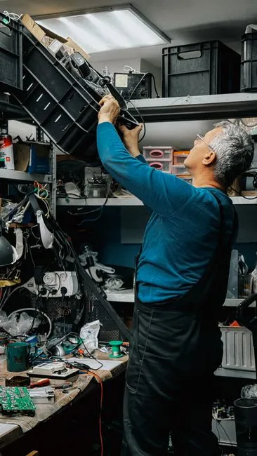 Managing Complex Equipment Maintenance Logs: 7 Steps for Peak Efficiency