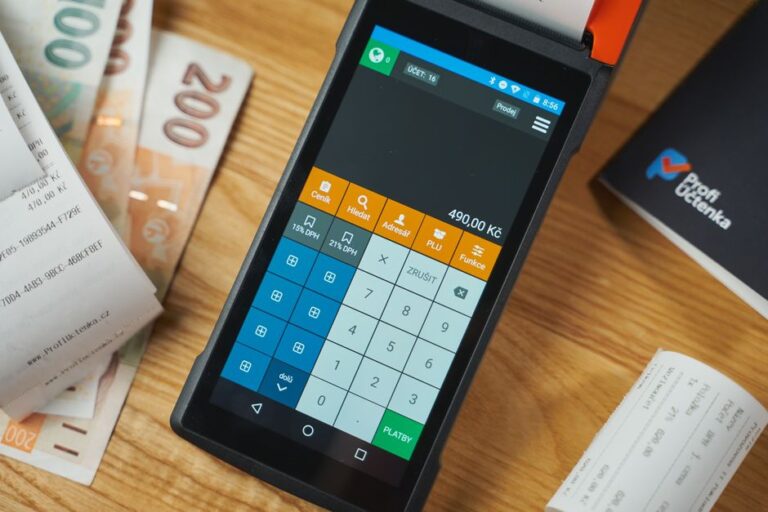 Cloud POS vs. Traditional POS: 7 Critical Insights for 2026