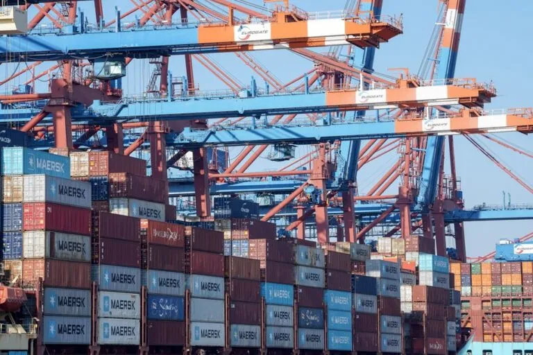 7 Ways Managing Cross-Border Tariff Classifications with ERP Pays Off