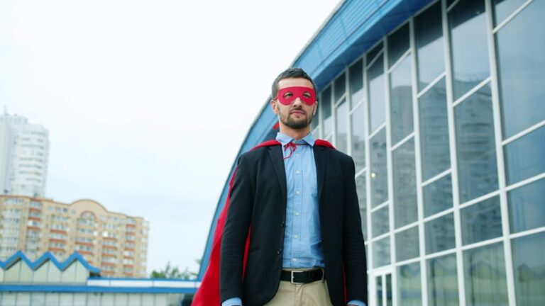 Unified CRM Communication Timelines: 5 Ways to Eliminate Blind Spots