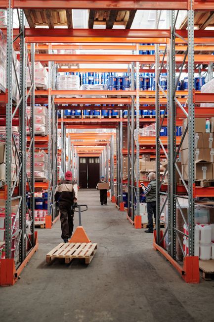 7 Powerful Ways Demand Planning Software Cuts Warehouse Costs