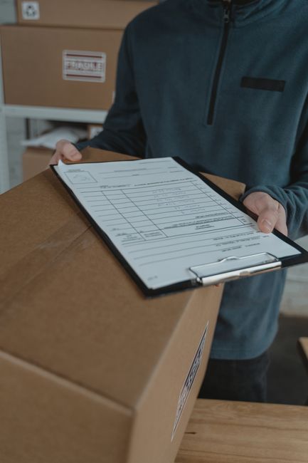 how multi-warehouse inventory software simplifies
