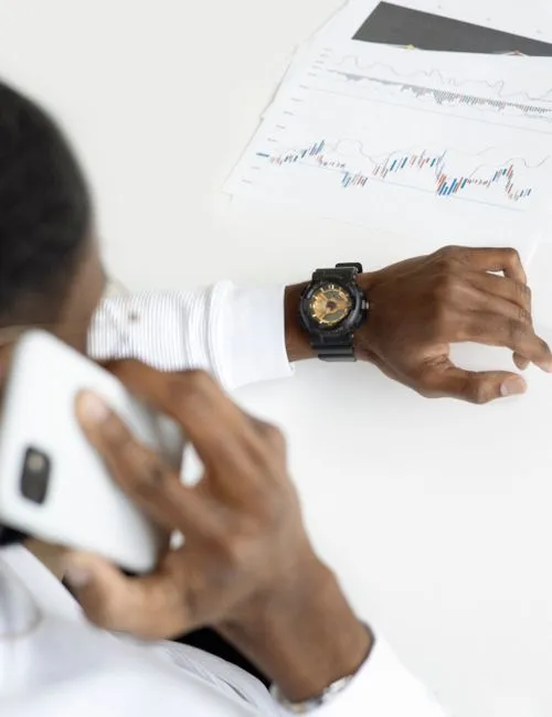 Integrated Time Cards: 7 Ways to Streamline Payroll by 2026