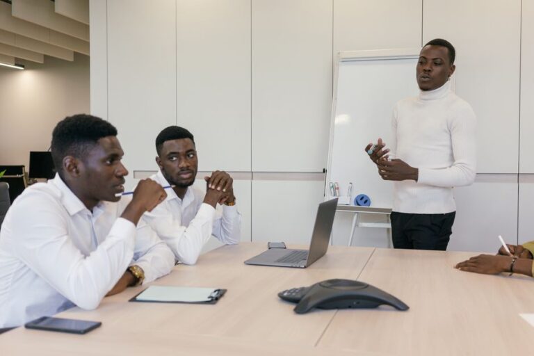 ROI of All-in-One Business Systems: 5 Ways Early Adoption Boosts Profits